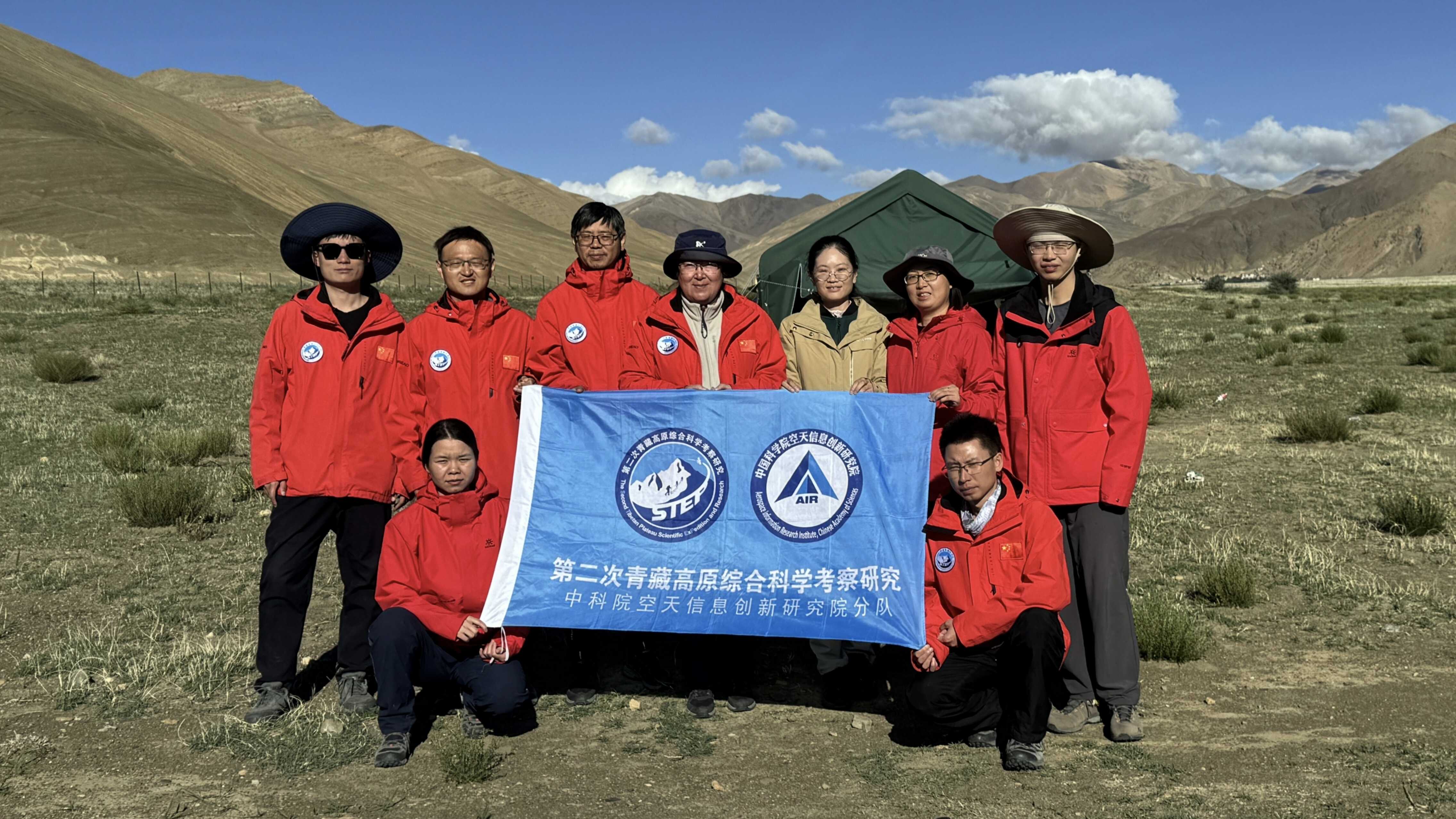 珠峰地区首次水热碳通量航空观测试验正式启动